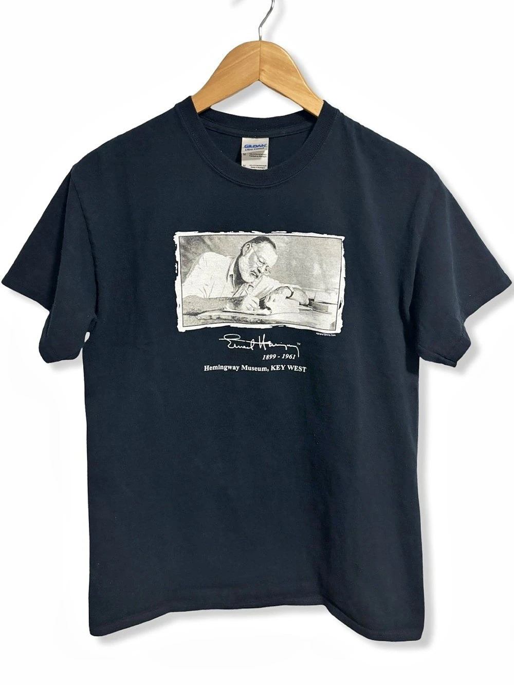 Gildan Ernest Hemingway Museum Key West Graphic T-Shirt Blue Medium